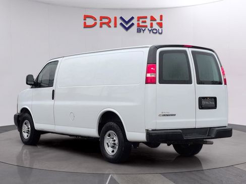 Used 2019 Chevrolet Express 2500 w/ Driver Convenience Package image 3