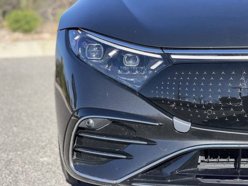 Used 2023 Mercedes-Benz EQS 580 4MATIC Sedan image 7