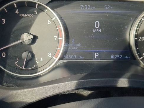 Used 2024 Nissan Altima 2.5 SV image 32