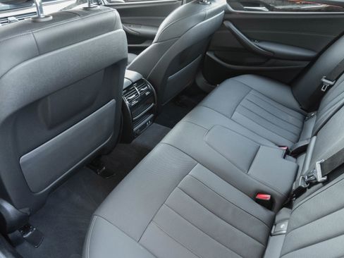 Certified 2023 BMW 530i w/ M Sport Package image 33