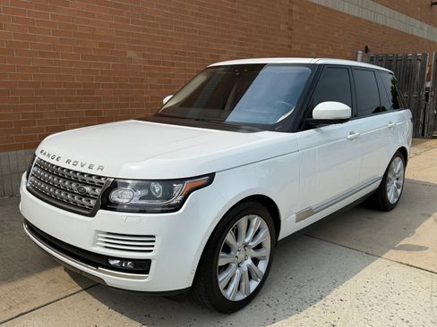 Used 2017 Land Rover Range Rover HSE AWD/4WD image 3