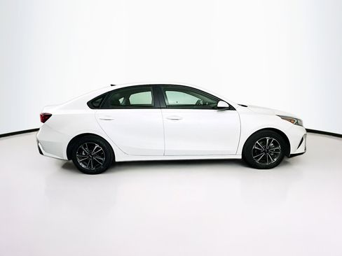 Used 2024 Kia Forte LXS image 10