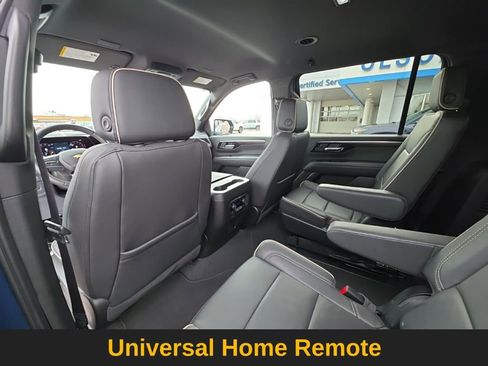 Used 2025 Chevrolet Suburban Premier image 14