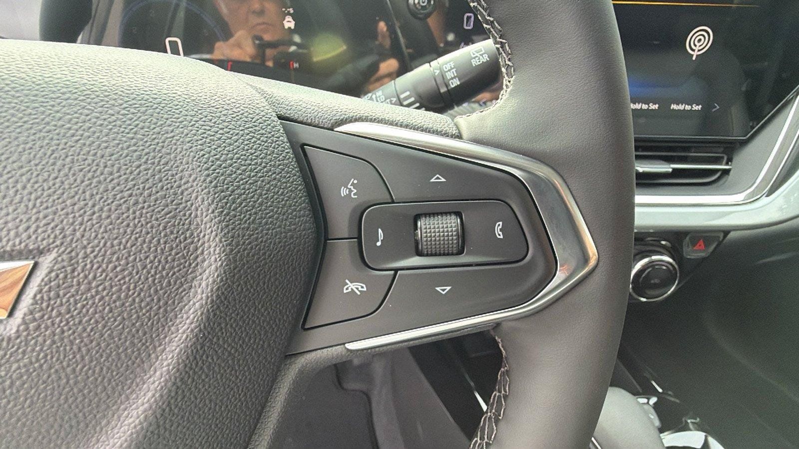 New 2026 Chevrolet Trax LT w/ Driver Confidence Package FWD image 22