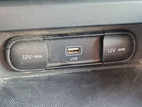 Used 2020 Kia Soul S FWD image 29