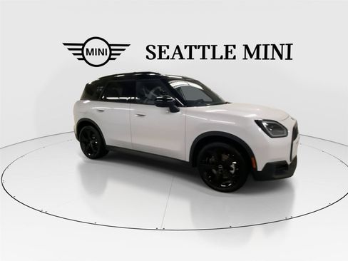 Used 2026 MINI Cooper Countryman S w/ Comfort Package Max AWD/4WD image 2