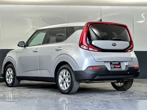 Used 2021 Kia Soul S FWD image 5