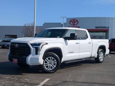 Used 2023 Toyota Tundra SR5 w/ SR5 Premium Package image 2