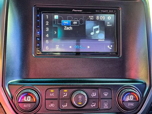 Used 2015 Chevrolet Silverado 3500 LTZ AWD/4WD image 16