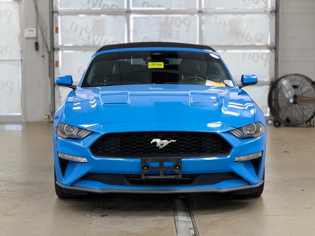 Used 2022 Ford Mustang Premium RWD image 2