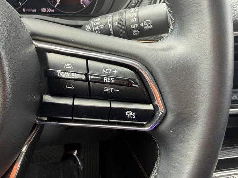 Used 2024 MAZDA CX-90 Plug-In Hybrid w/ Premium Pkg AWD/4WD image 18