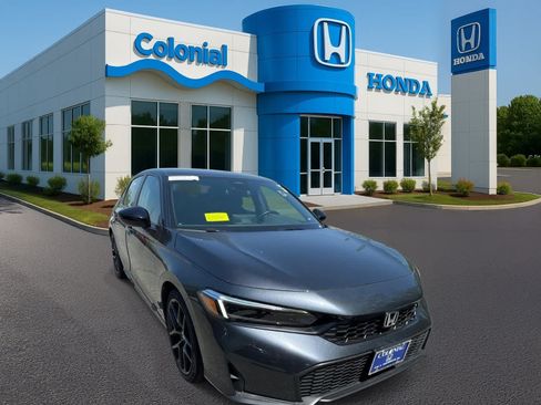 Used 2025 Honda Civic Sport image 9