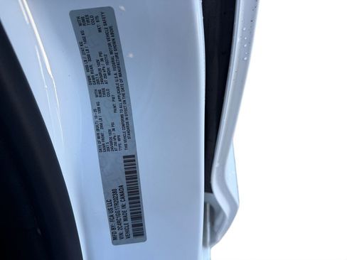 New 2026 Chrysler Pacifica Limited w/ Uconnect Theater Family Group image 36