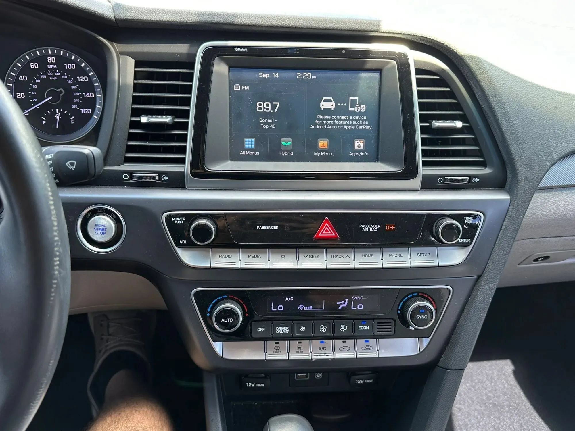 Used 2018 Hyundai Sonata SE FWD image 17