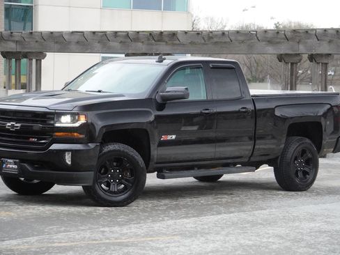 Used 2016 Chevrolet Silverado 1500 LT w/ Midnight Edition AWD/4WD image 40