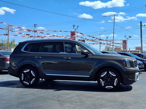 Used 2023 Kia Telluride S AWD/4WD image 24
