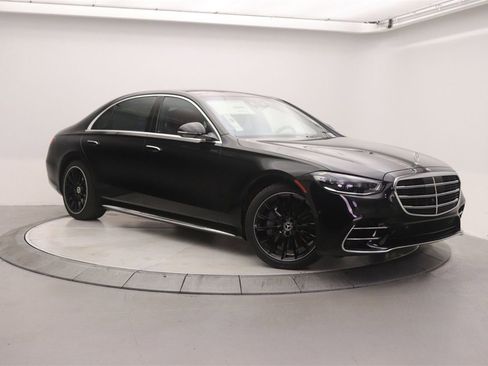 New 2026 Mercedes-Benz S 580 4MATIC Sedan image 16