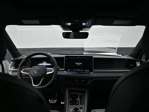 New 2026 Volkswagen Tiguan SE R-Line AWD/4WD image 10