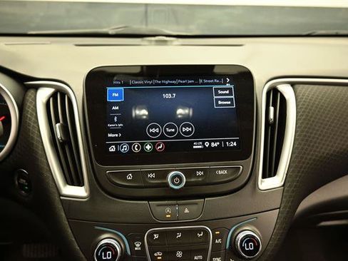 Used 2023 Chevrolet Malibu LT FWD image 11