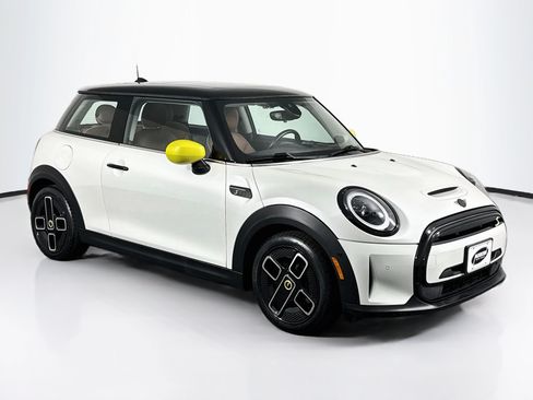 Used 2023 MINI Cooper SE FWD image 2