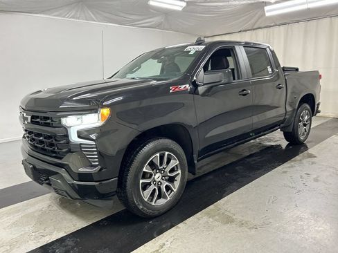 Used 2022 Chevrolet Silverado 1500 RST w/ Z71 Off-Road Package AWD/4WD image 5