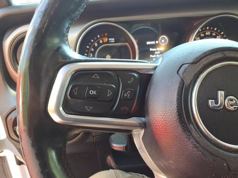 Used 2020 Jeep Gladiator Sport w/ Quick Order Package 24S AWD/4WD image 15