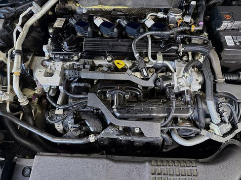 Used 2021 Toyota Corolla SE FWD image 38