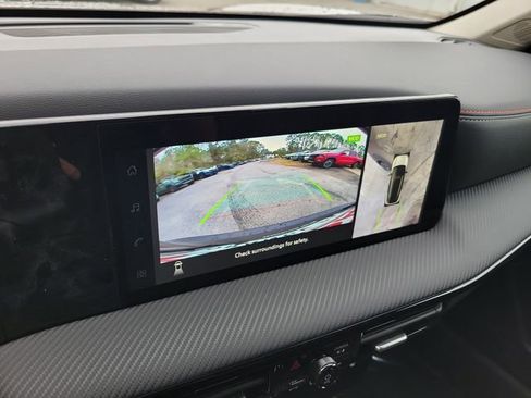 New 2026 Nissan Kicks SR w/ SR Premium Package FWD image 16