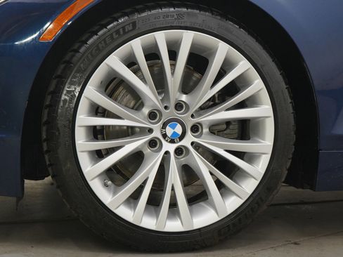 Used 2011 BMW Z4 sDrive35i RWD image 25