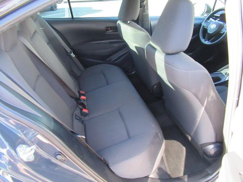 Used 2025 Toyota Corolla LE FWD image 29