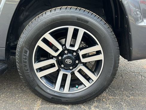 Used 2019 Toyota 4Runner Limited image 14