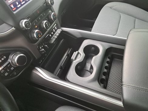 Used 2019 RAM 1500 Big Horn AWD/4WD image 22