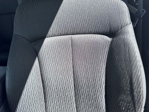 Used 2012 Subaru Outback 2.5i Premium w/ All-Weather Pkg AWD/4WD image 12