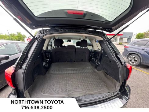 Used 2020 Nissan Pathfinder SV AWD/4WD image 17