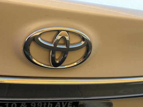 Used 2014 Toyota Avalon XLE Premium FWD image 8