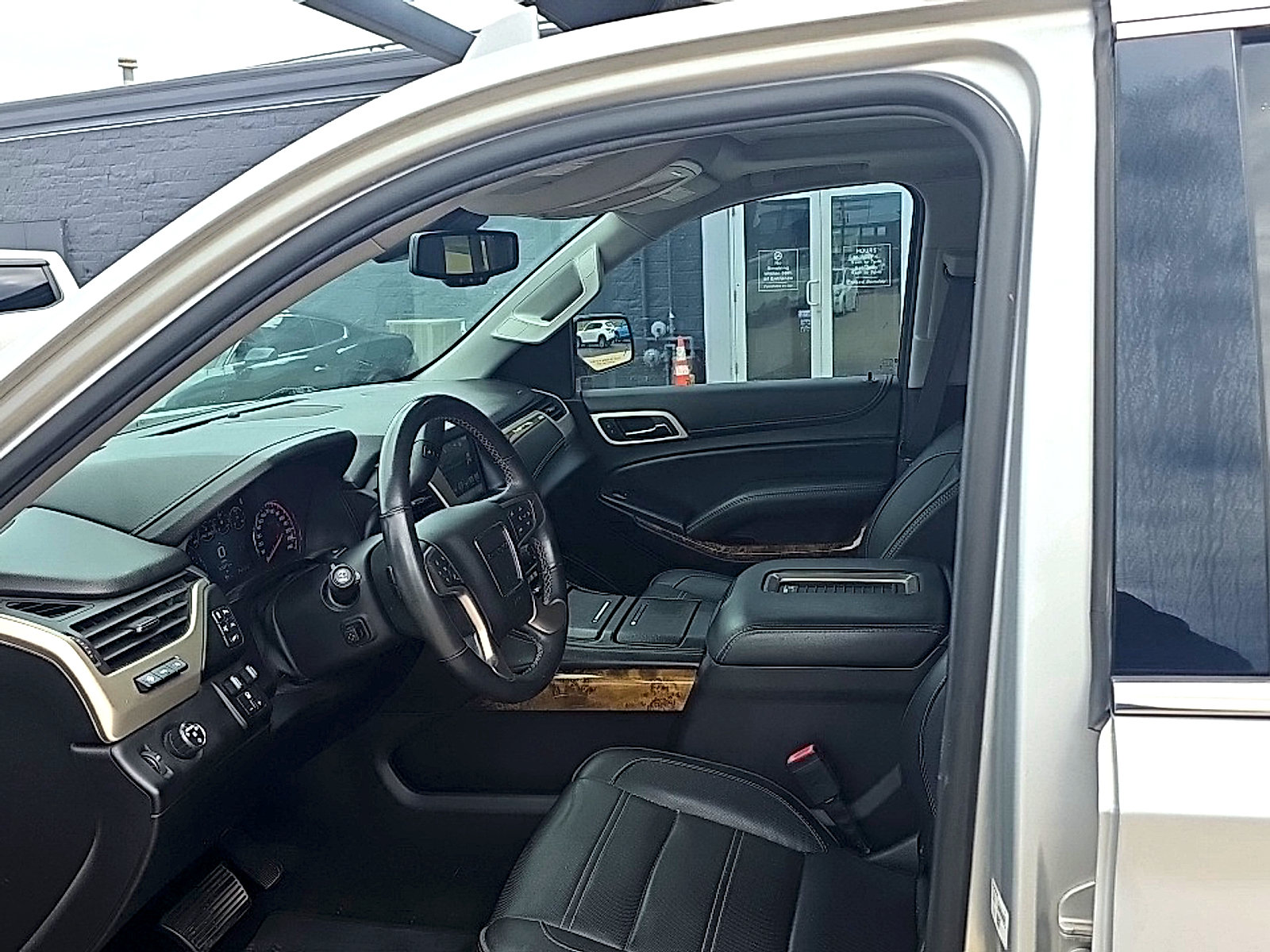 Used 2016 GMC Yukon Denali w/ Open Road Package RWD image 20