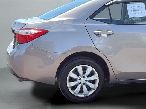 Used 2015 Toyota Corolla LE FWD image 26