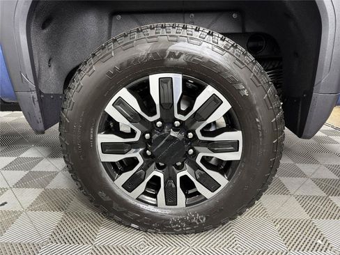 New 2026 GMC Sierra 2500 Denali Ultimate AWD/4WD image 17