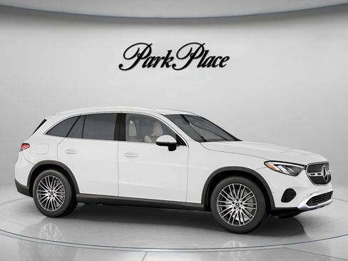 Used 2026 Mercedes-Benz GLC 300 image 30