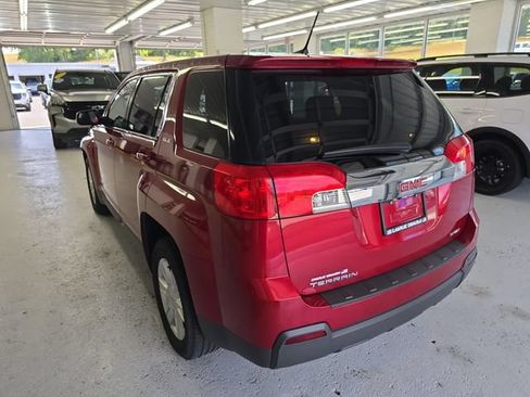 Used 2013 GMC Terrain SLE AWD/4WD image 3