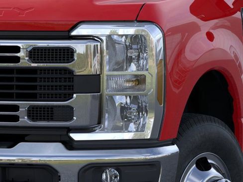 New 2026 Ford F350 XL w/ XL Chrome Package image 18