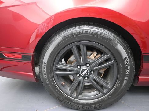 Used 2014 Ford Mustang Coupe RWD image 29