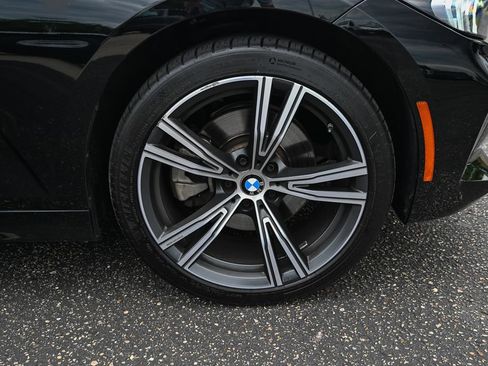 Used 2023 BMW 330i xDrive Sedan w/ Premium Package AWD/4WD image 15