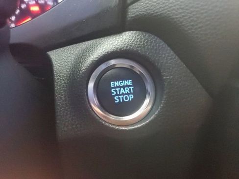 Used 2021 Toyota RAV4 XLE image 26