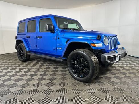 Used 2023 Jeep Wrangler Unlimited Sahara w/ Cold Weather Group image 2