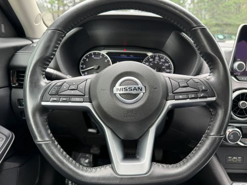Used 2022 Nissan Sentra SV FWD image 24