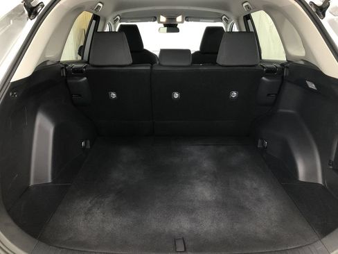 Used 2020 Toyota RAV4 XLE AWD/4WD image 20