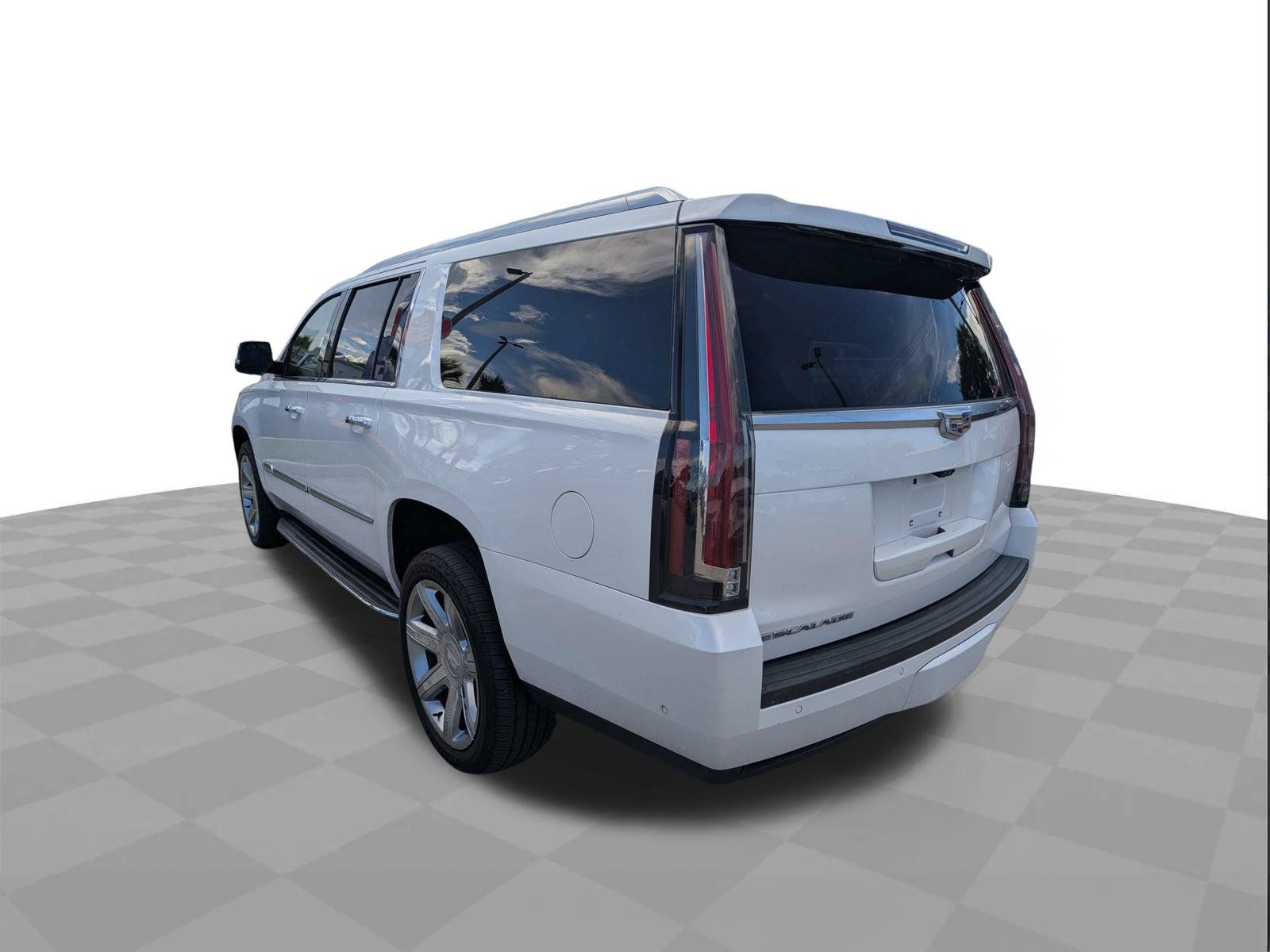 Used 2018 Cadillac Escalade ESV Luxury RWD image 6