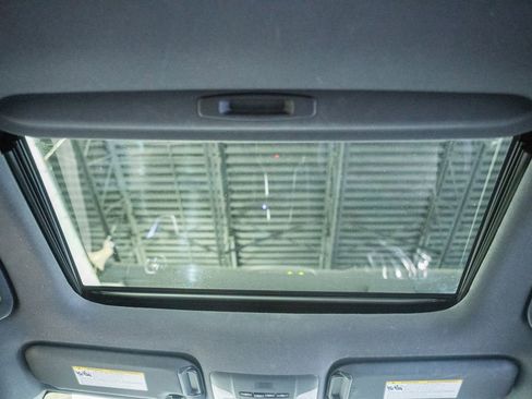 Used 2021 Toyota Corolla XSE FWD image 29