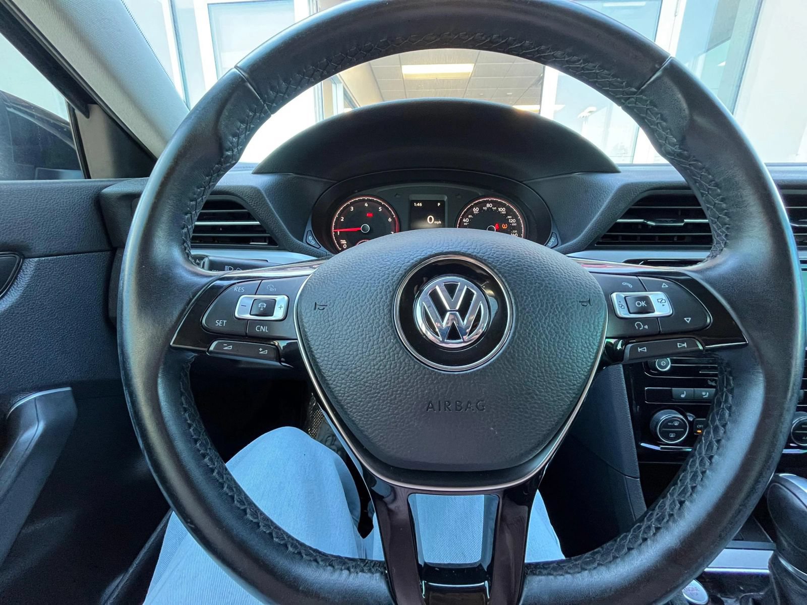 Used 2020 Volkswagen Passat 2.0T SE FWD image 13